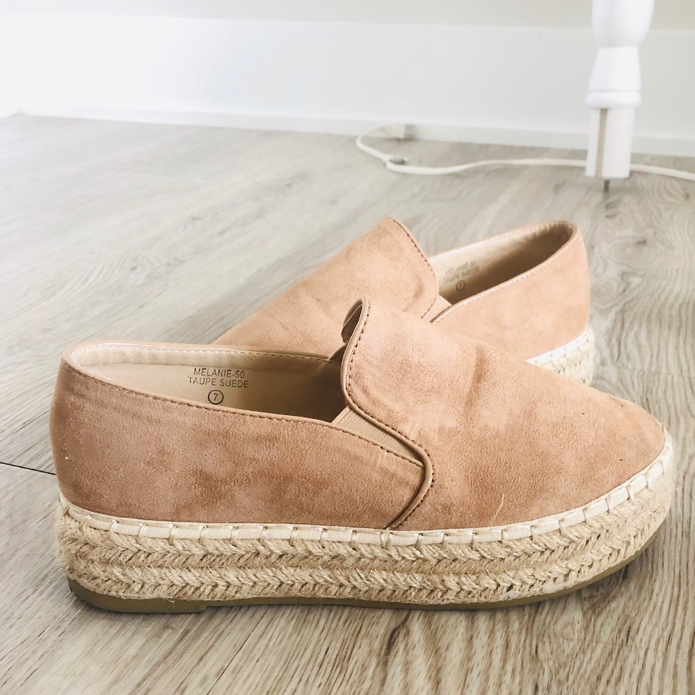 Beige Yarn Platform Boatshoe